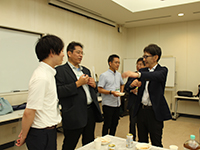 懇親会